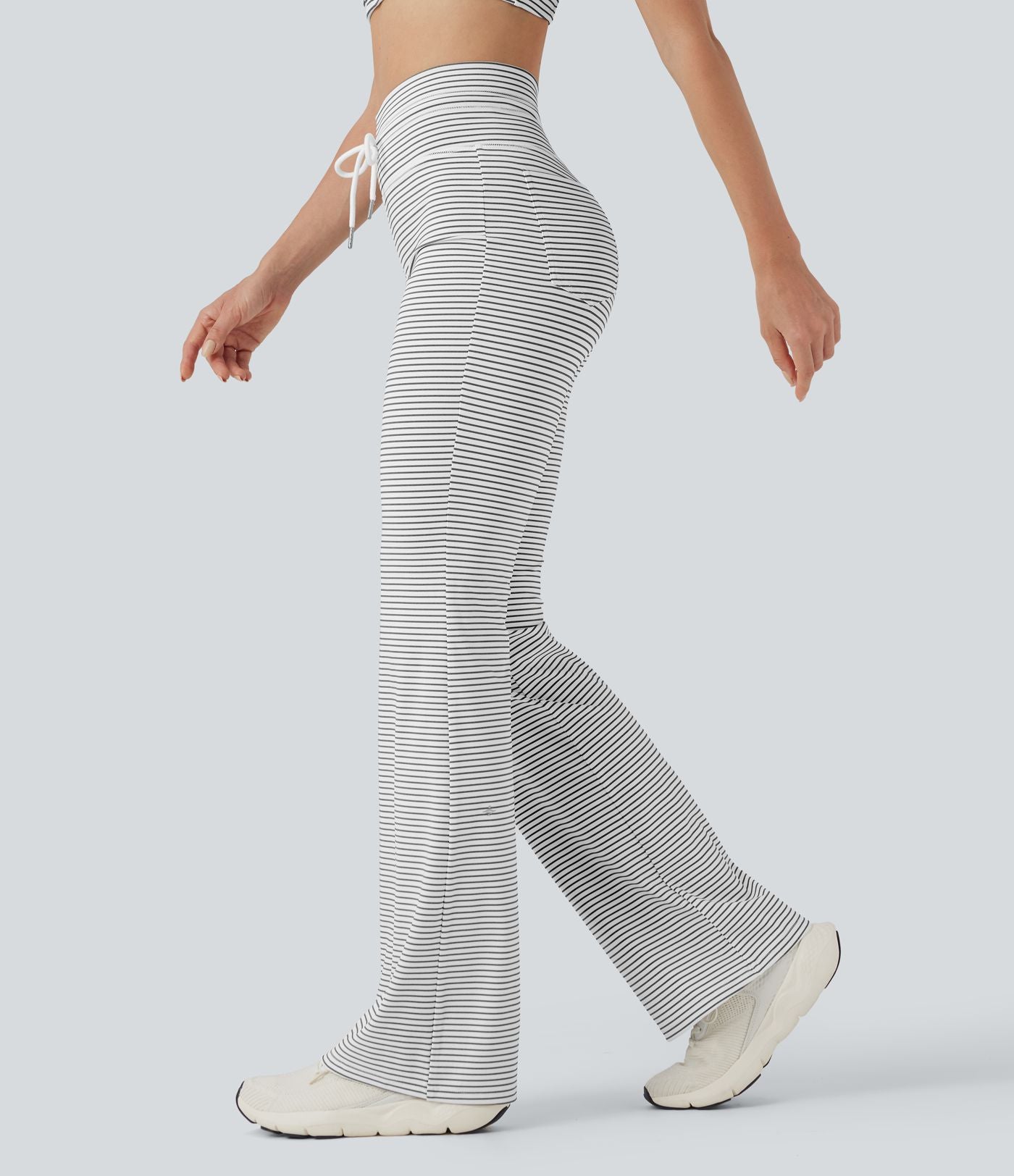 Pantalon de yoga évasé à rayures, taille haute, cordon et poches