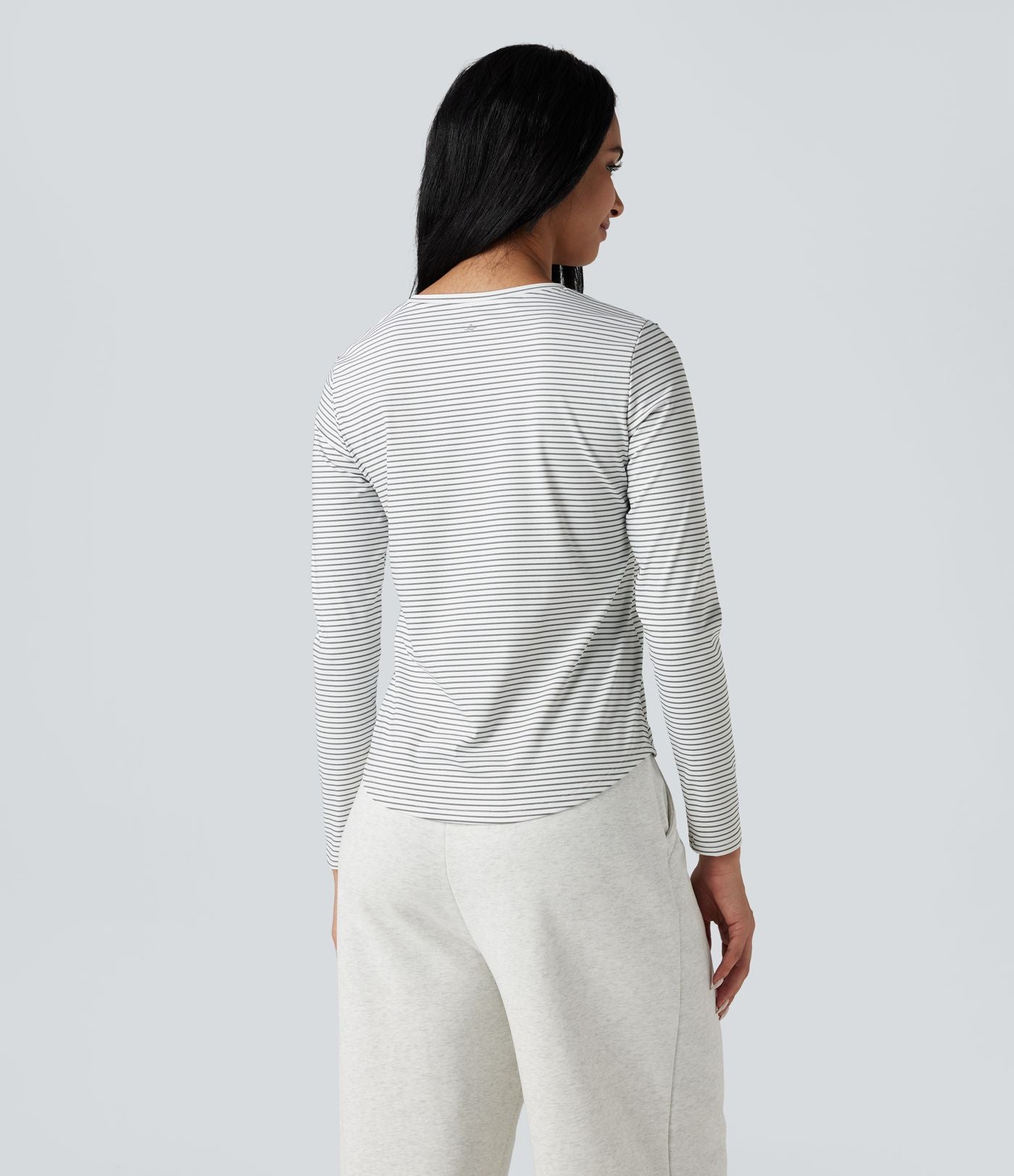 Top de sport yoga rayé ourlet arrondi col rond manches longues