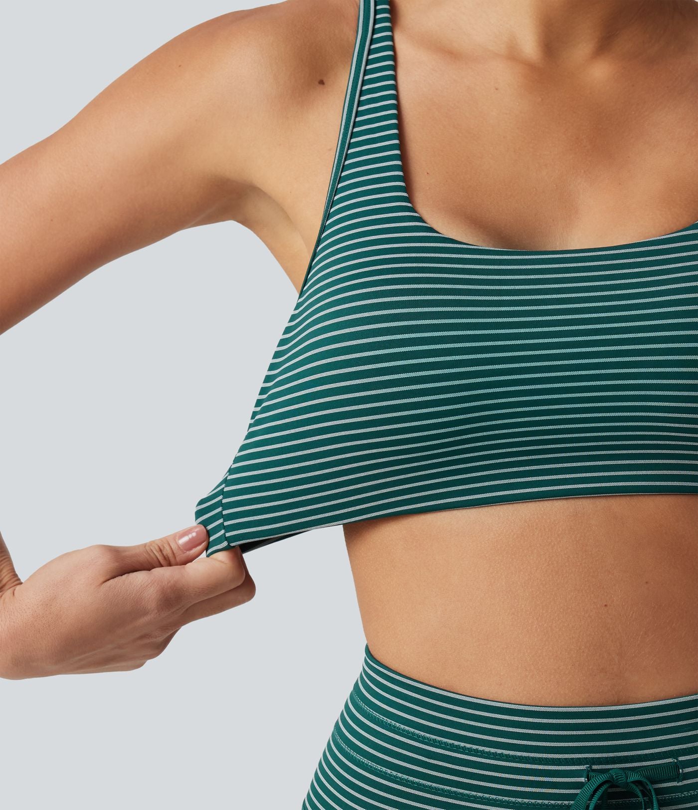 Brassière de sport yoga soutien léger col U à découpes rayé bonnets A-C