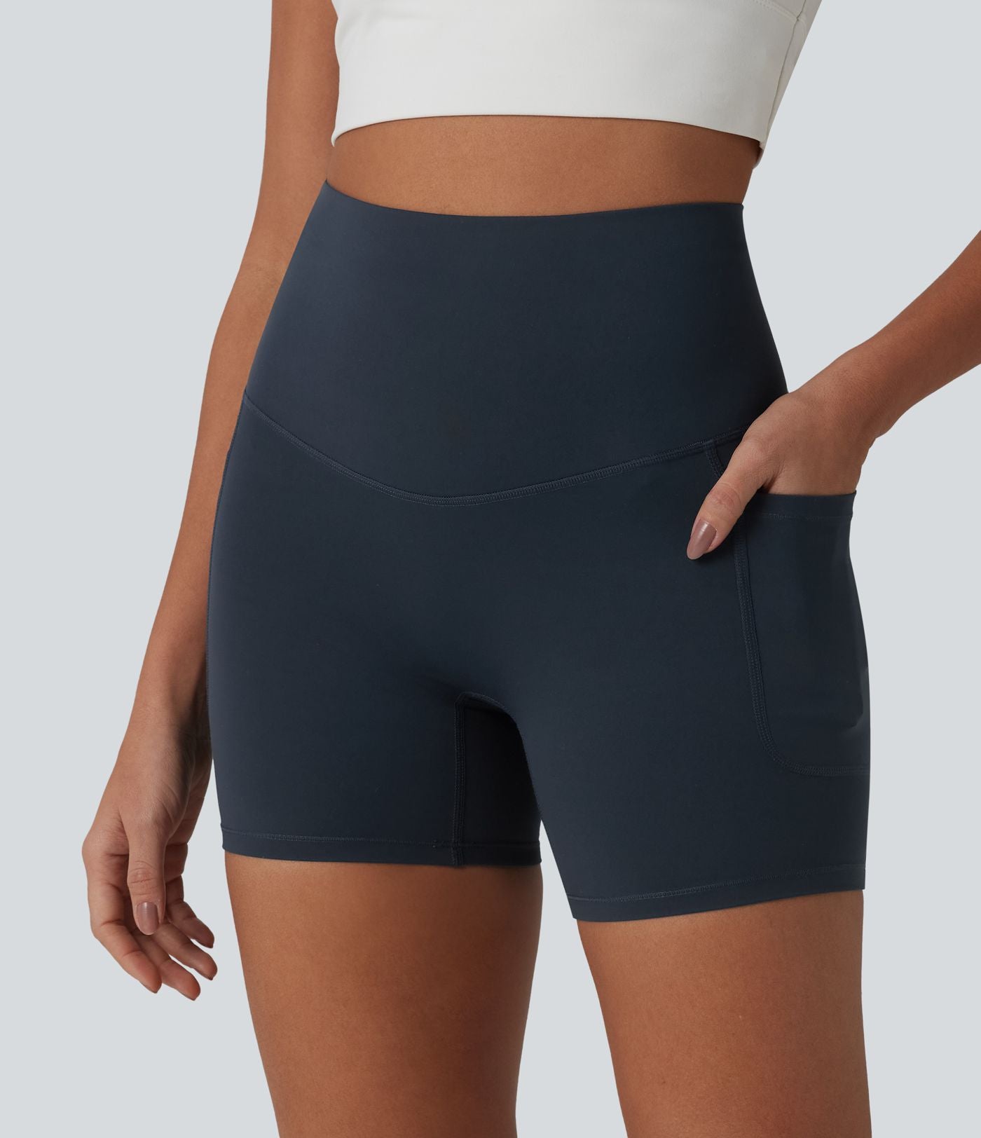 Short cycliste de running Halara UltraSculpt™ taille haute ventre plat 12,5 cm avec dos croisé et poches