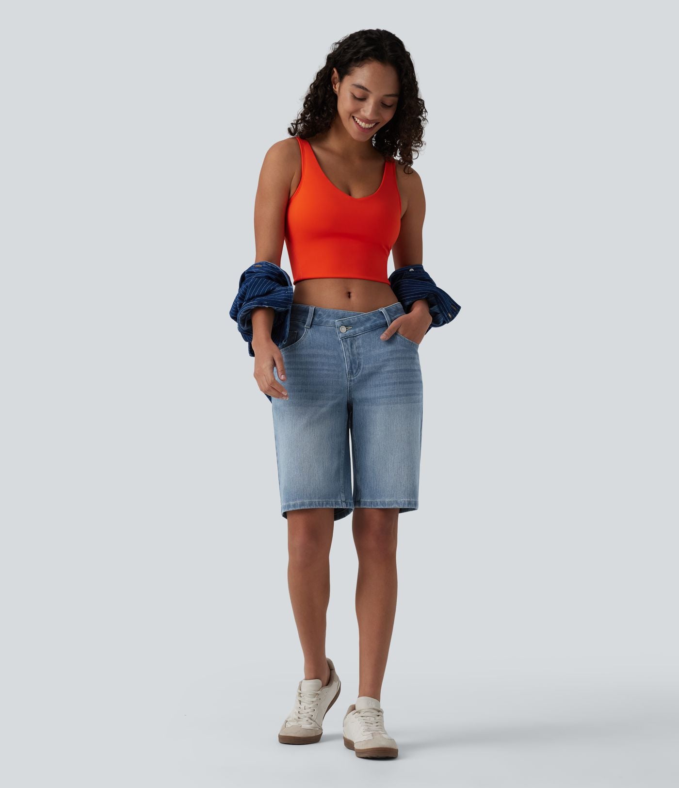 Halara Flex™ Short casual en jean asymétrique taille basse avec poches