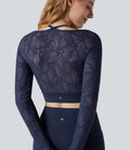 Top yoga court SoftlyZero™ dentelle contrastante dos nu manches longues avec trous pouces