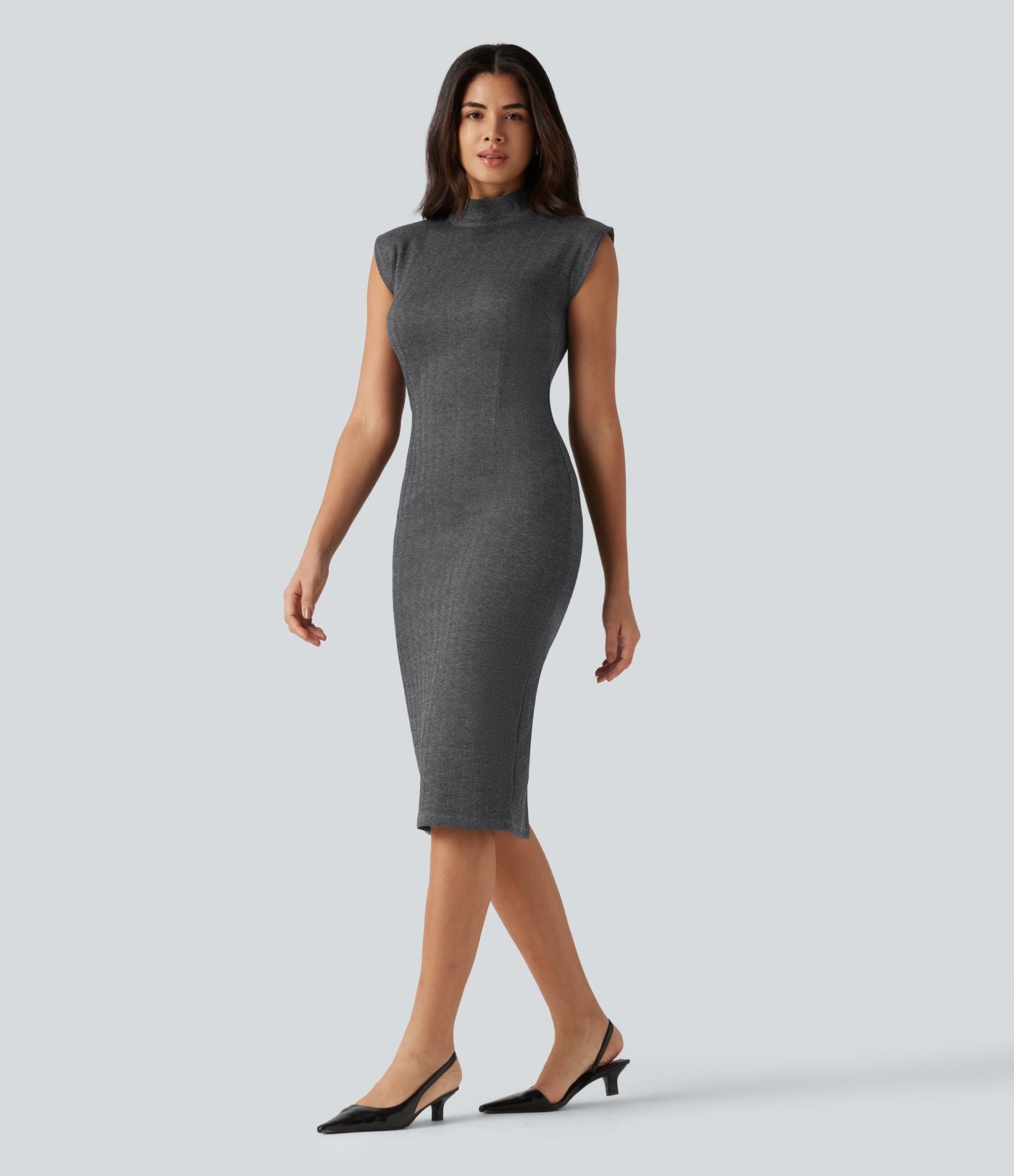 Robe midi moulante esprit bureau à motif, col montant et sans manches