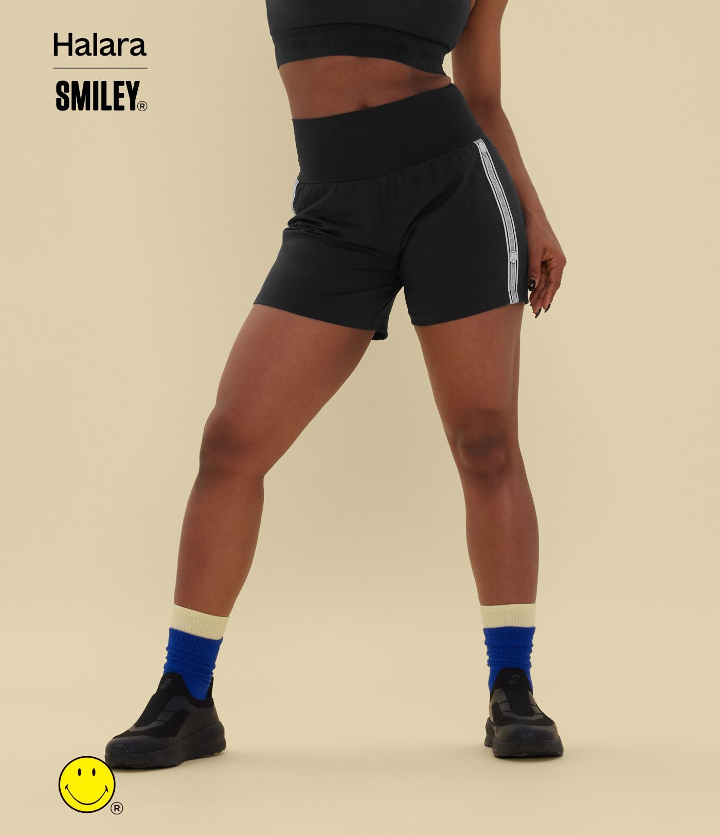 Short de yoga 2-en-1 Halara X Smiley® SoftlyZero™ Airy 12,5 cm taille très haute effet frais InstantCool avec poches, longueur allongée