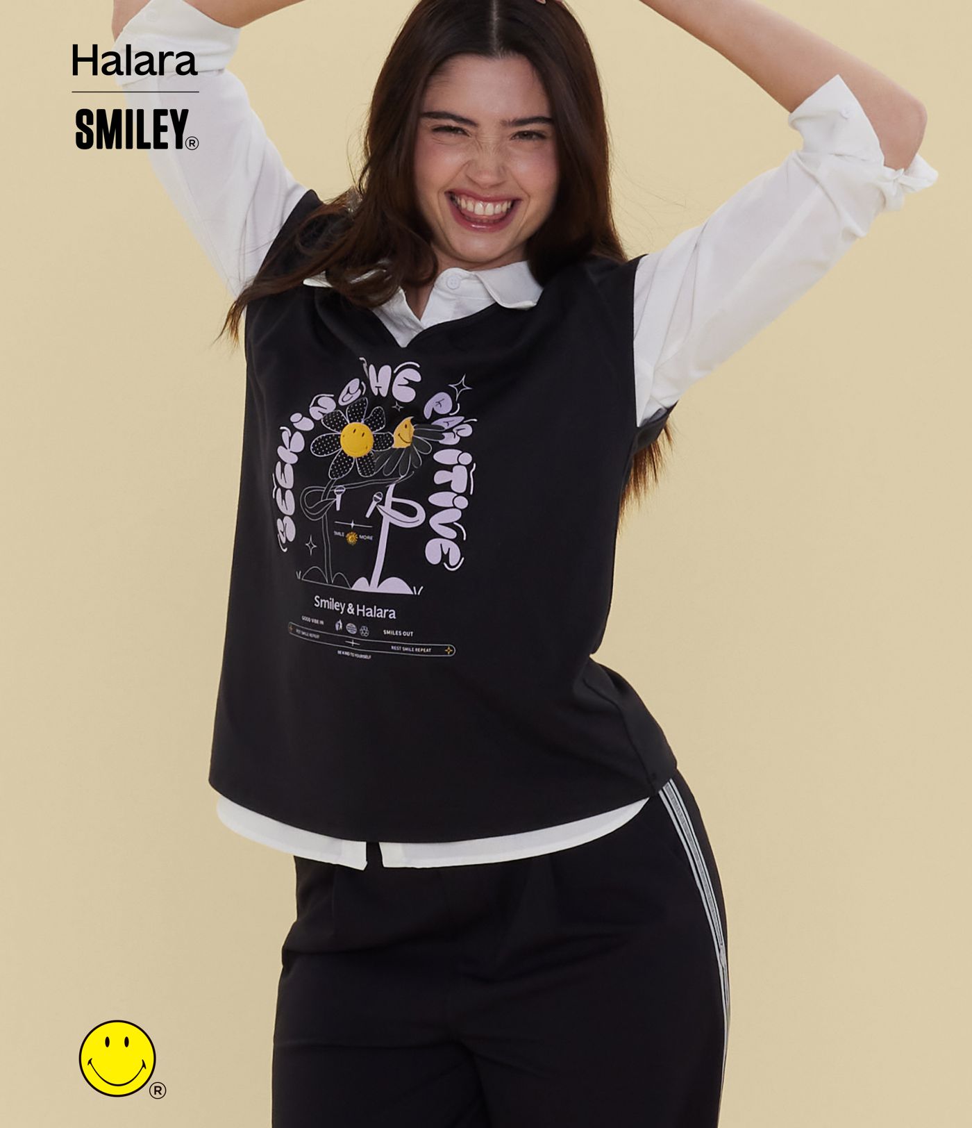 T-shirt casual Halara X Smiley® col V à manches courtes