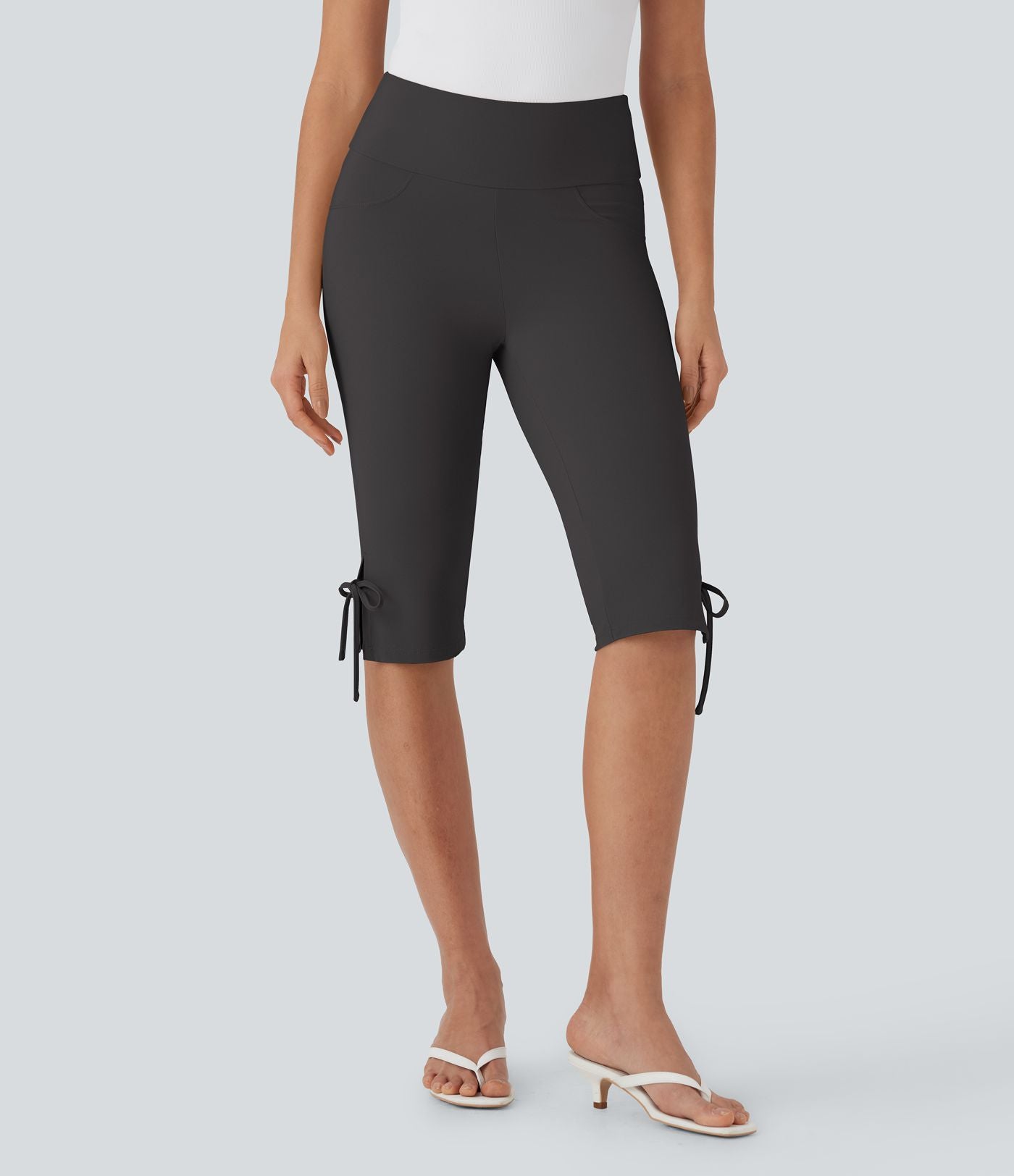 Pantalon corsaire décontracté taille moyenne à laçage avec poches arrière