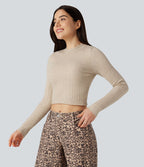 Pull court col montant manches longues