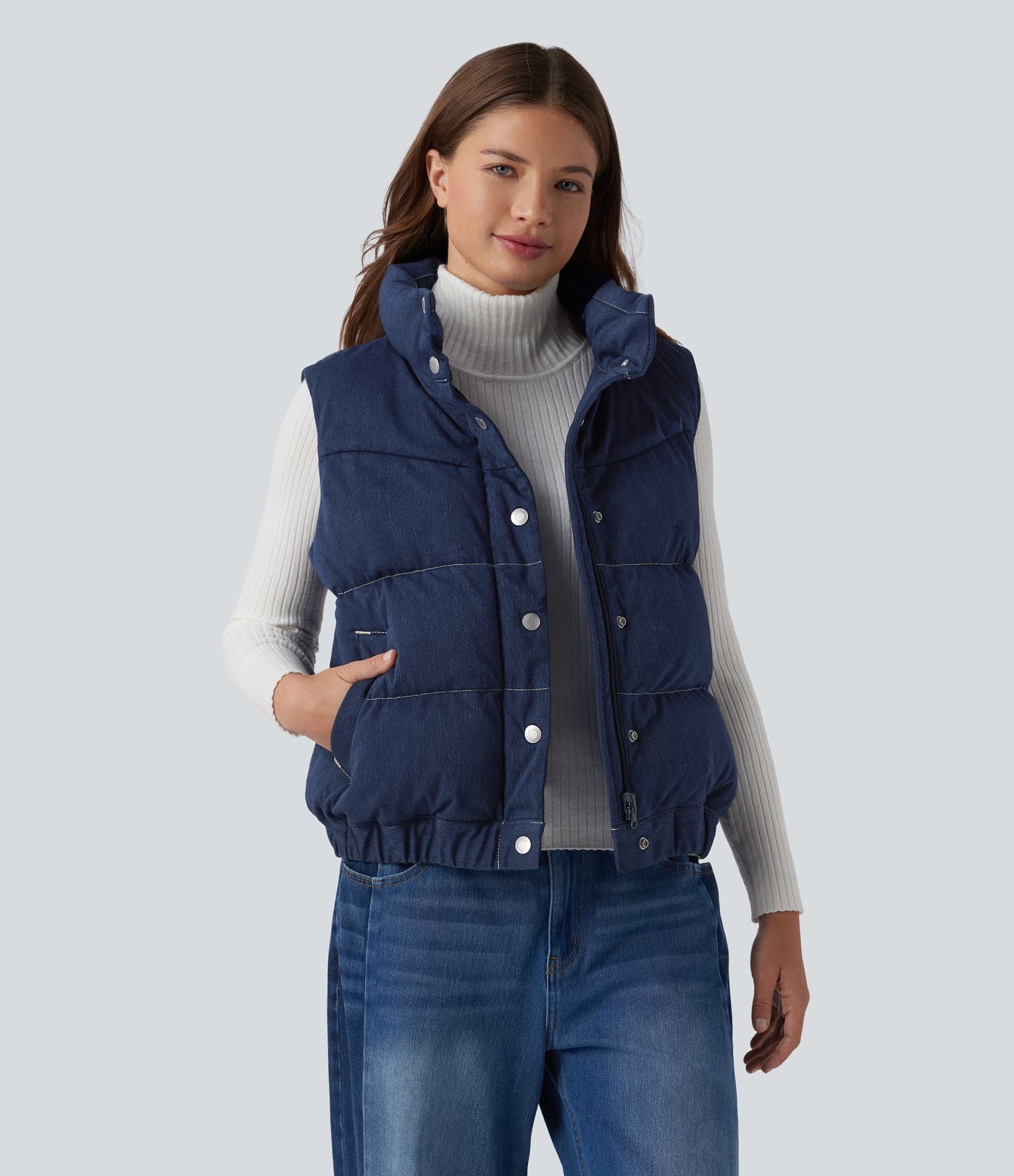 Halara Flex™ Doudoune sans manches en denim à col montant avec poches