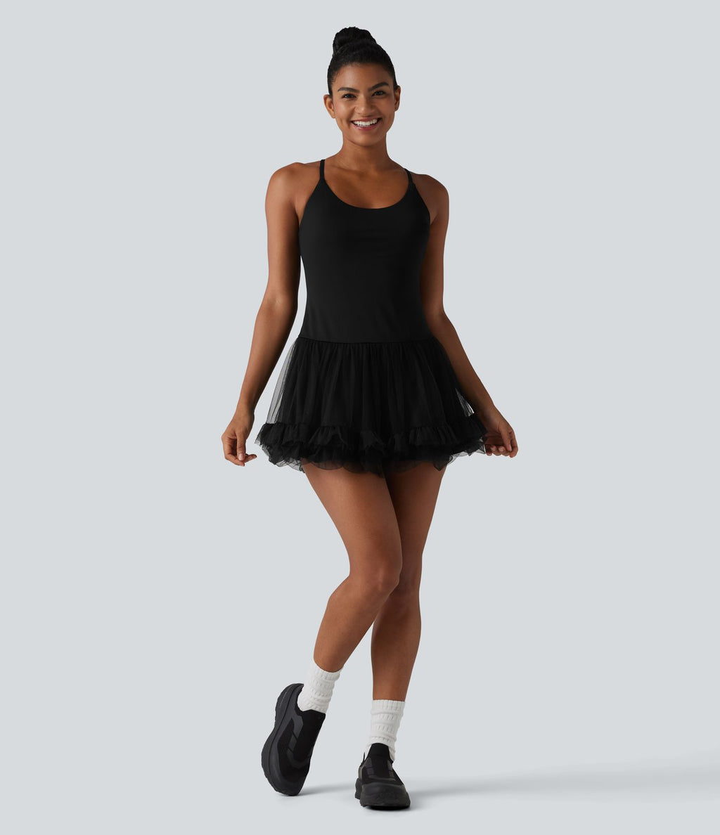 Robe mini de sport 2 en 1 avec brassière intégrée en maille contrastée avec poches - Édition Easy Peasy