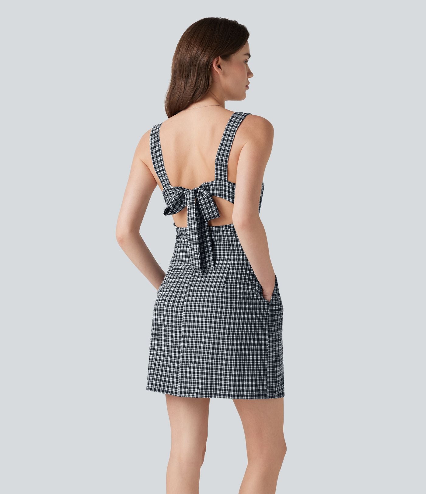 Robe mini vichy à col carré avec lien à nouer au dos et poches