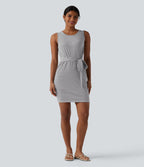 Robe mini décontractée moulante sans manches col rond à rayures avec ceinture et poches