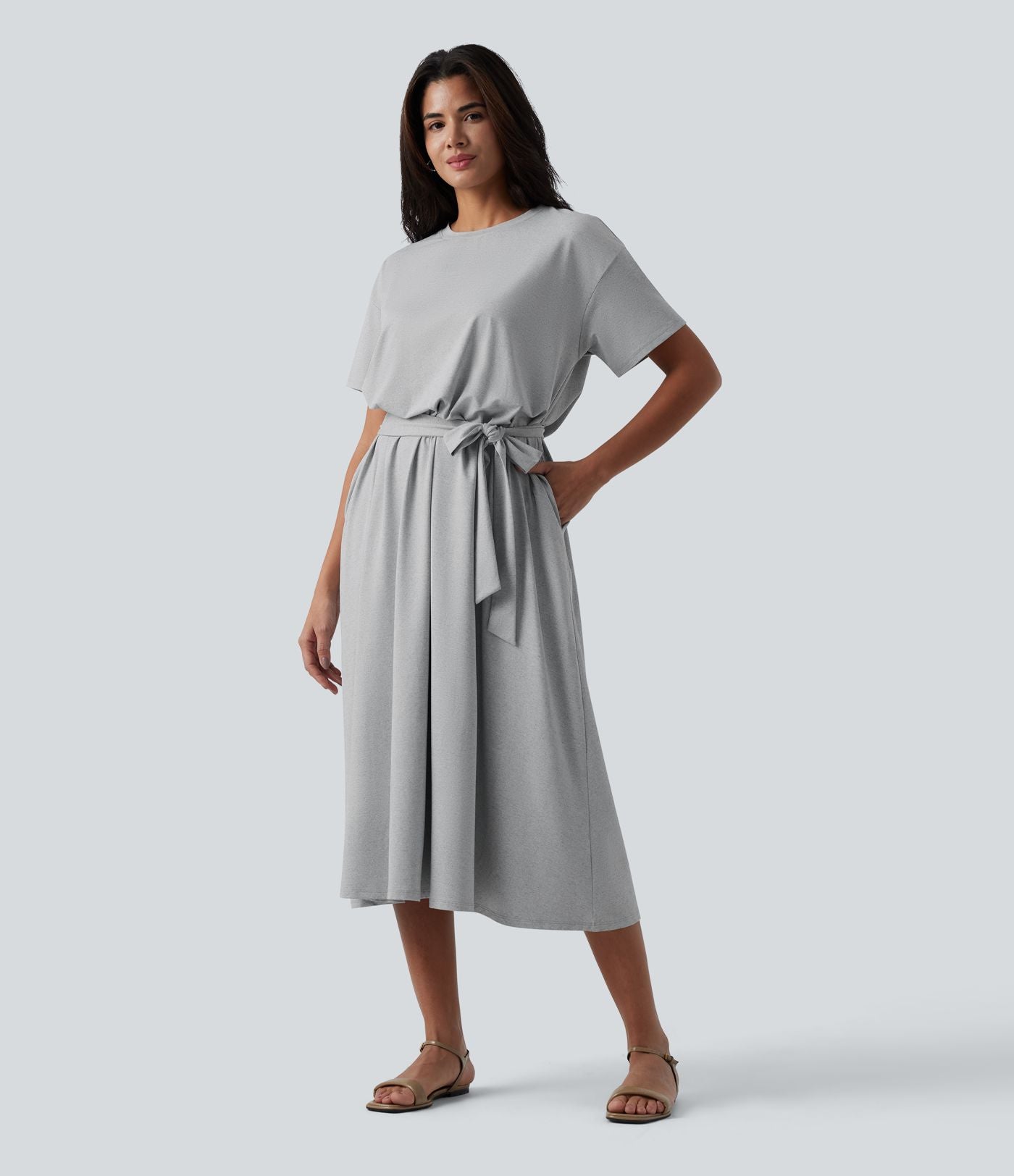 Robe T-shirt casual midi fluide col rond manches courtes avec ceinture et poches