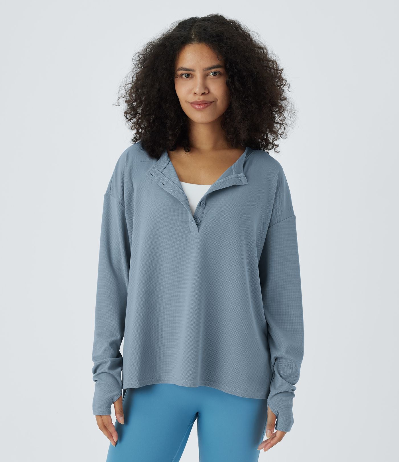 Sweatshirt Casual Waffle à Boutons Devant avec Trou Pouce et Fente