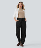 Pantalon taille mi-haute à cordon, jambe tombante en velours côtelé avec poches