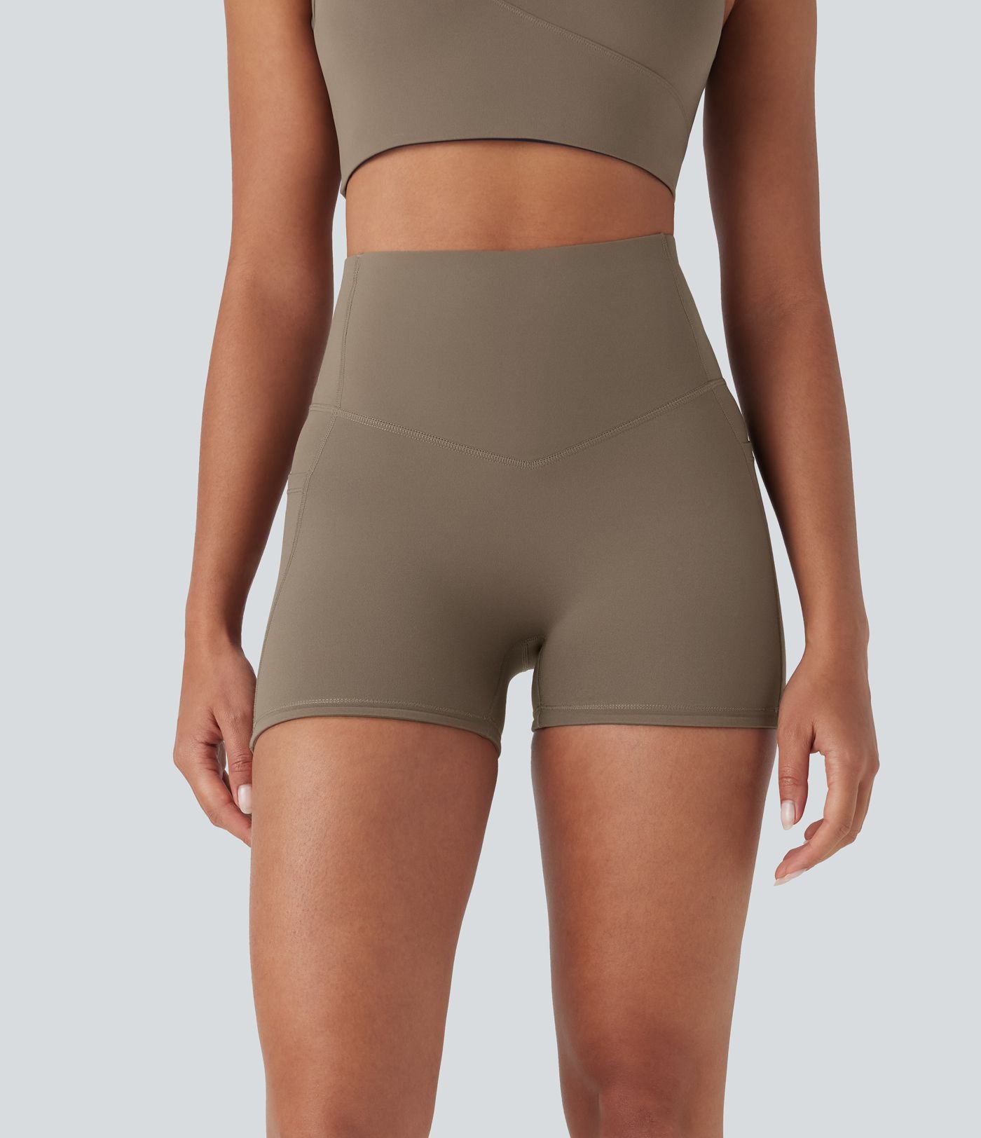 Short cycliste 7,5 cm d'entraînement gainant galbant taille haute avec poches Halara UltraSculpt™