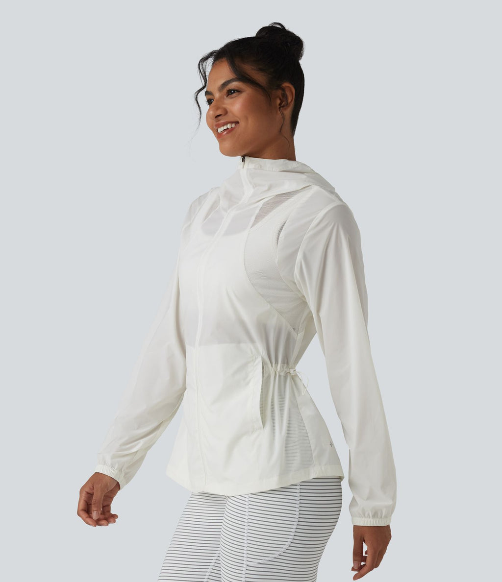 Veste de sport à capuche avec mesh contrasté, cordon de serrage et poches