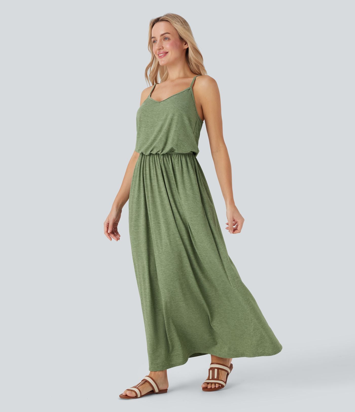 Robe longue fluide type nuisette à bretelles ajustables avec poches