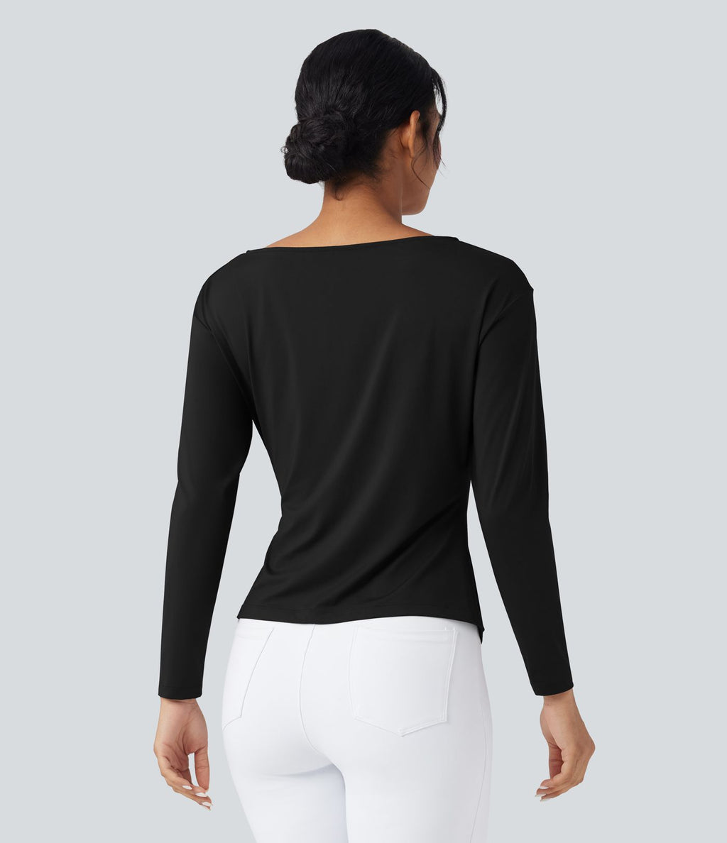 Blouse de travail ajustée col bateau manches longues froncée à ourlet asymétrique