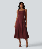 Robe mi-longue fluide froncée à col carré et encolure échancrée pour demoiselle d'honneur et invitée de mariage