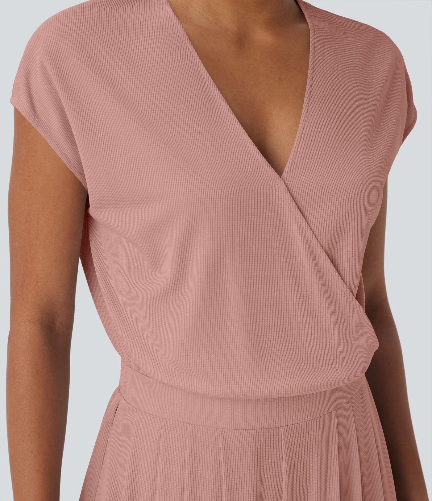 Combinaison fluide en tissu gaufré, col V, manches courtes, jambes larges et poches latérales - Easy Peasy Edition