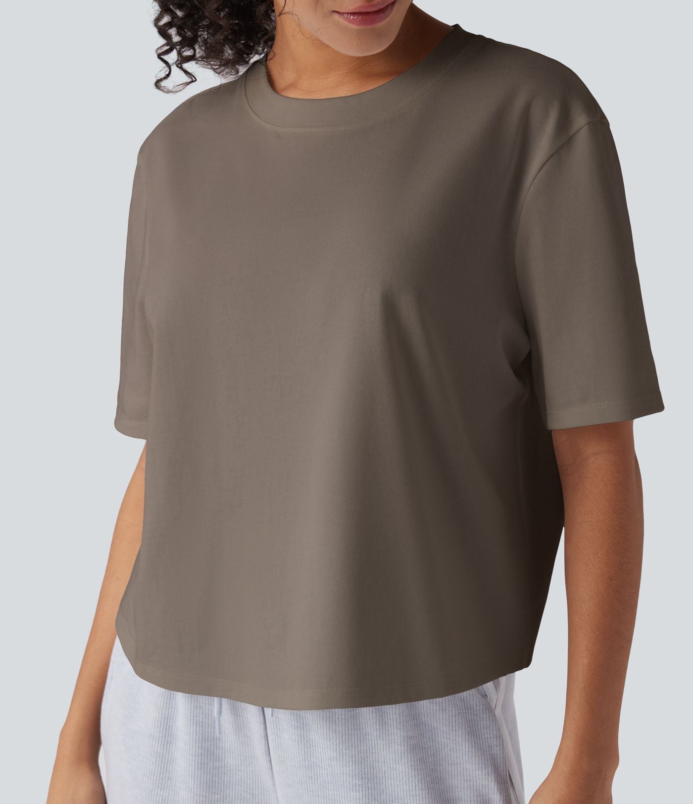T-shirt décontracté ample en coton à manches courtes et col rond