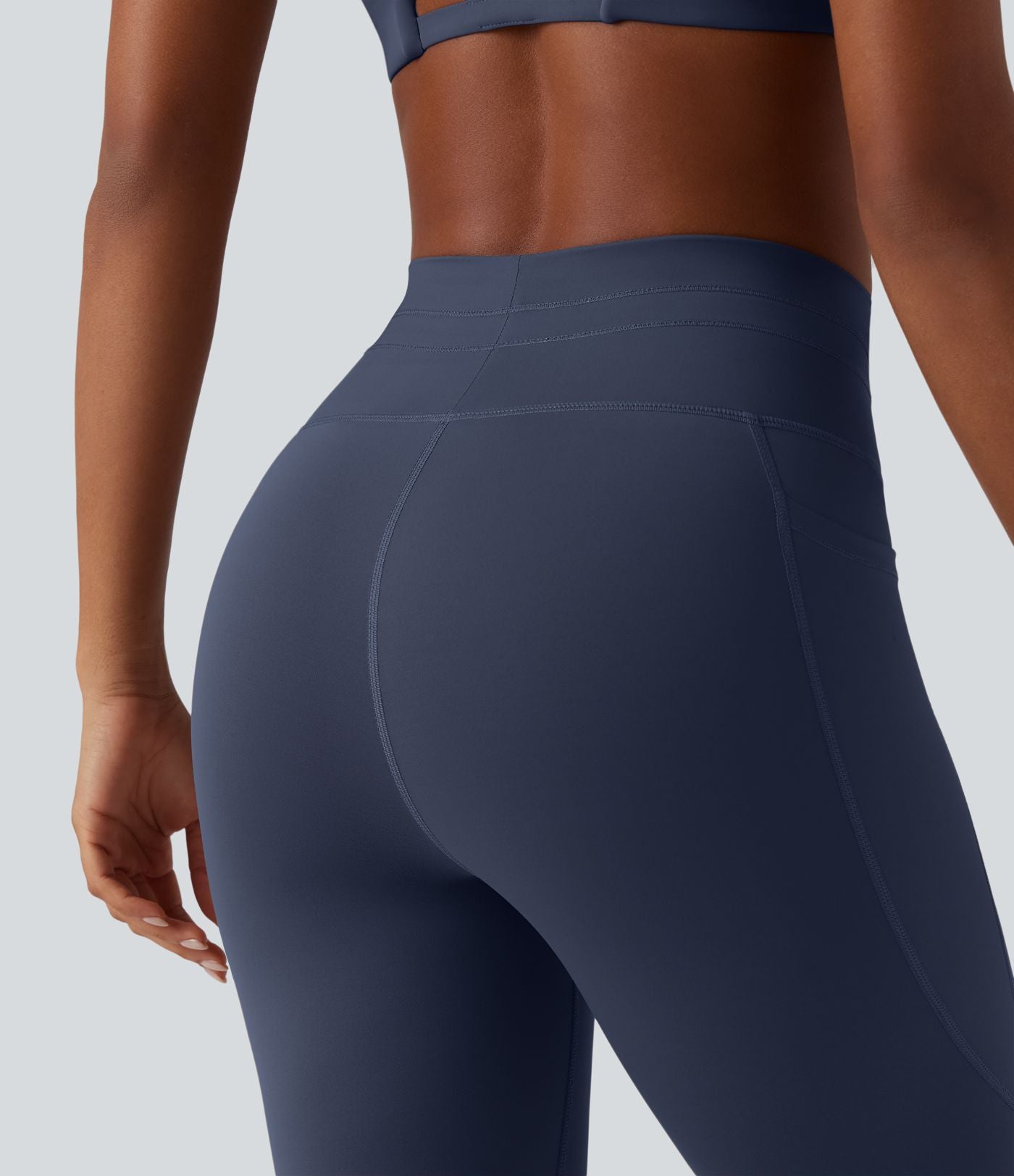 Legging 7/8 de yoga taille haute avec cordon de serrage uni et poches