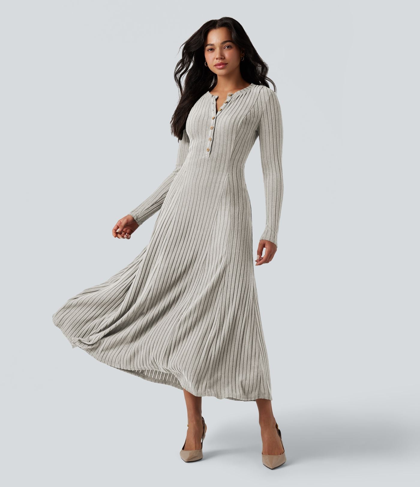 Robe longue fluide maille côtelée col henley manches longues