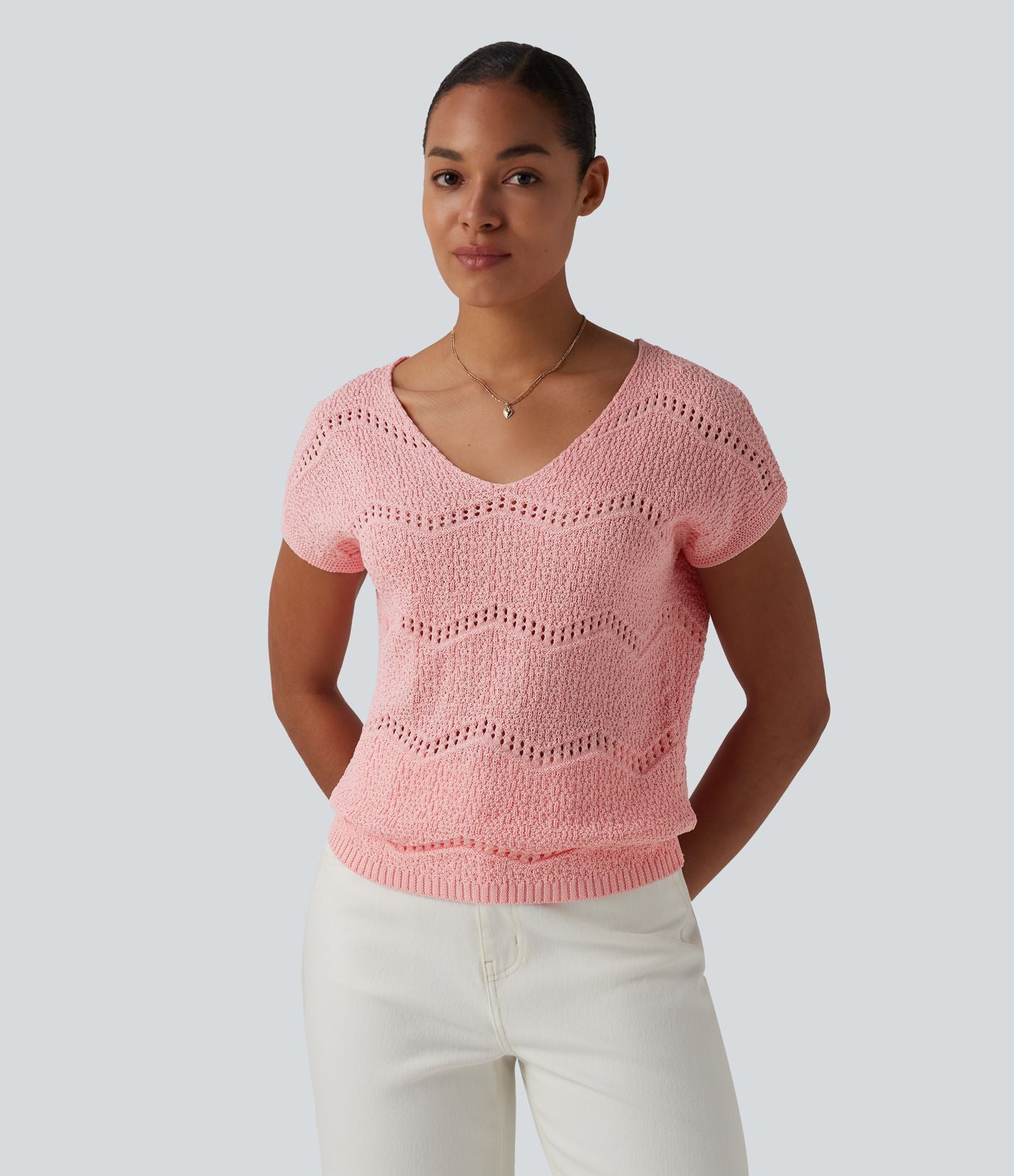 Pull col V manches courtes
