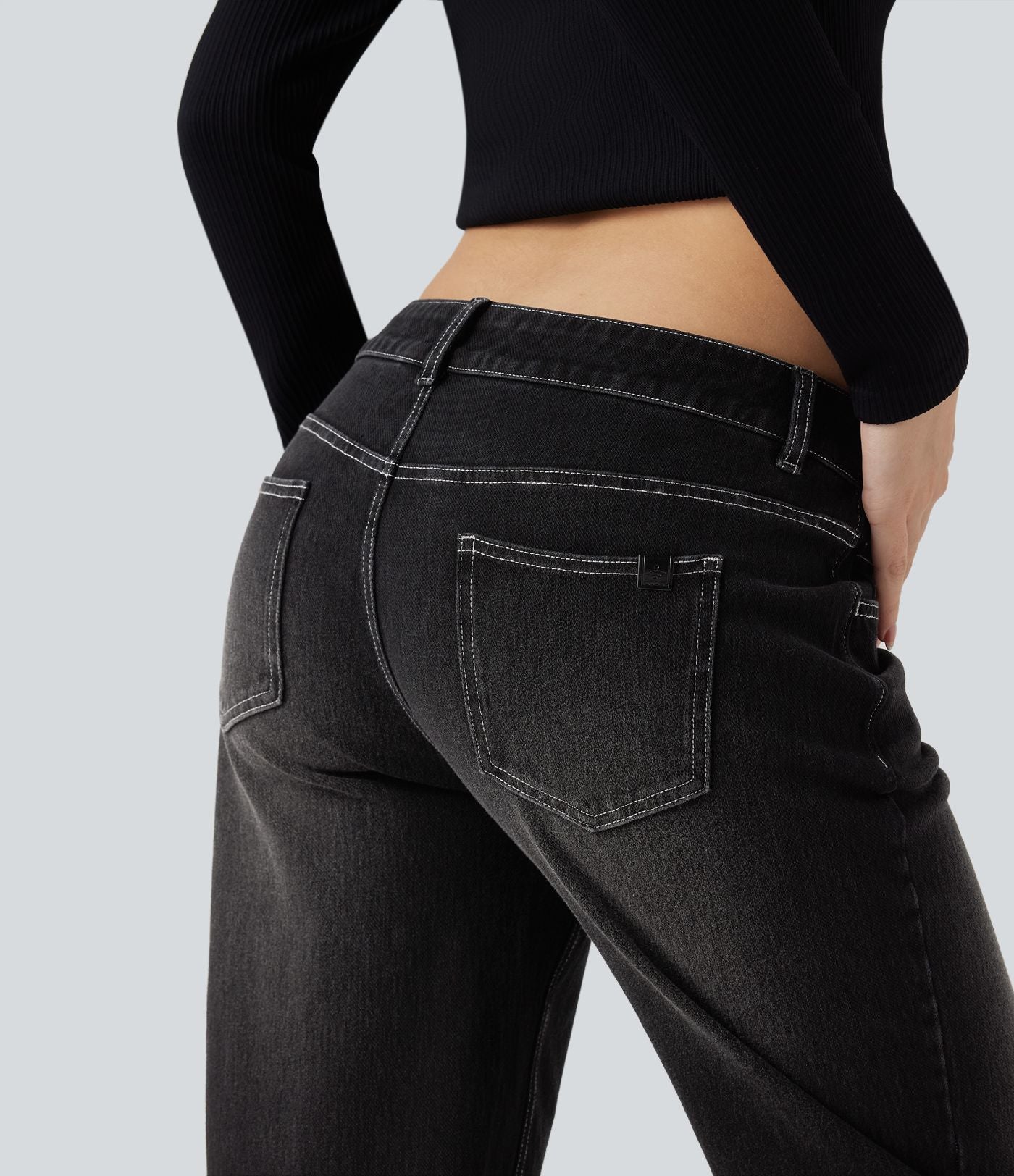 Jean décontracté Halara Flex™ asymétrique jambe droite taille basse avec poches