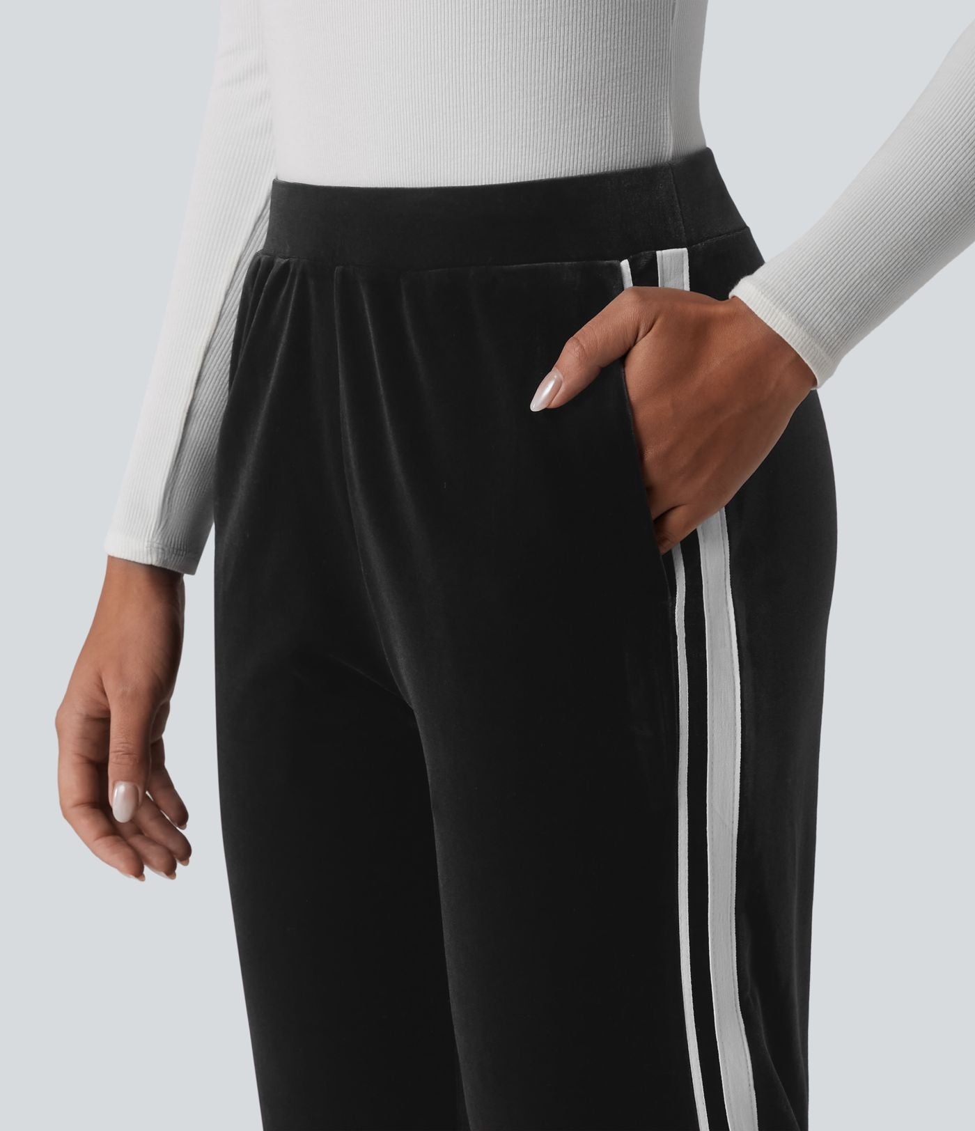 Pantalon évasé en velours taille basse color block à rayures avec poches