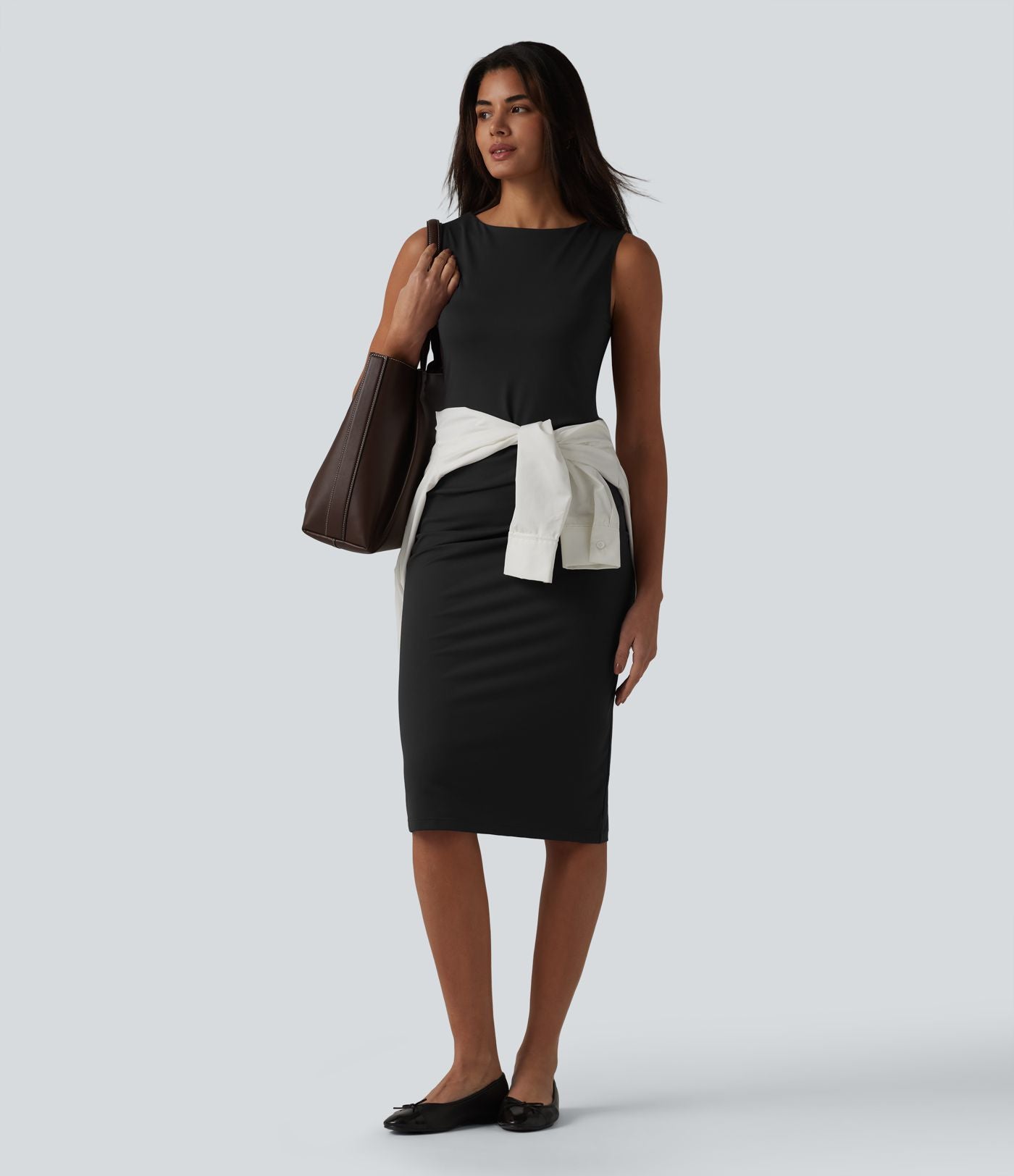 Robe fourreau midi sans manches col bateau pour le bureau