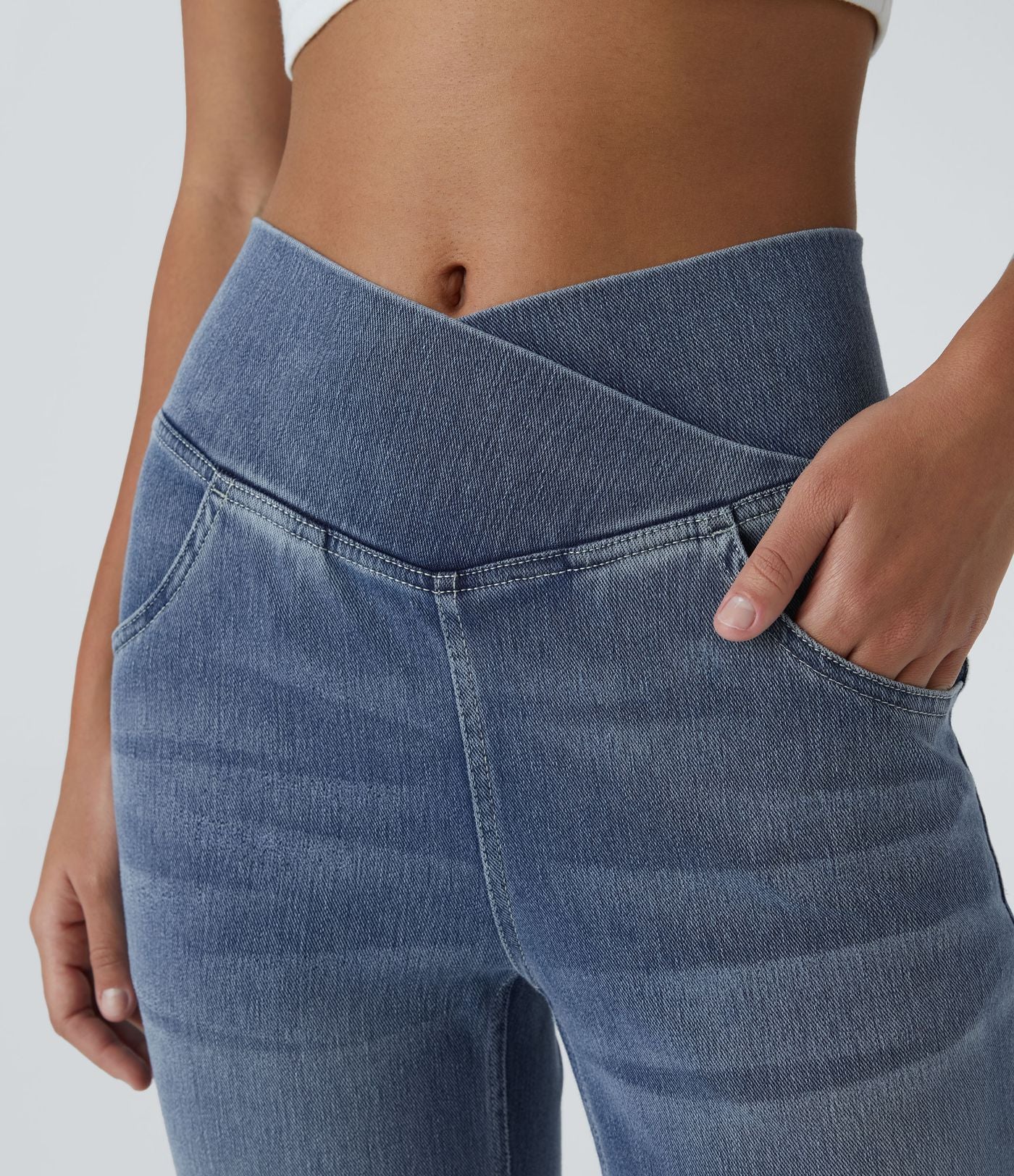 Halara Flex™ Jean Évasé à Taille Haute avec Poche Crossover Tissu Élastique Lavé