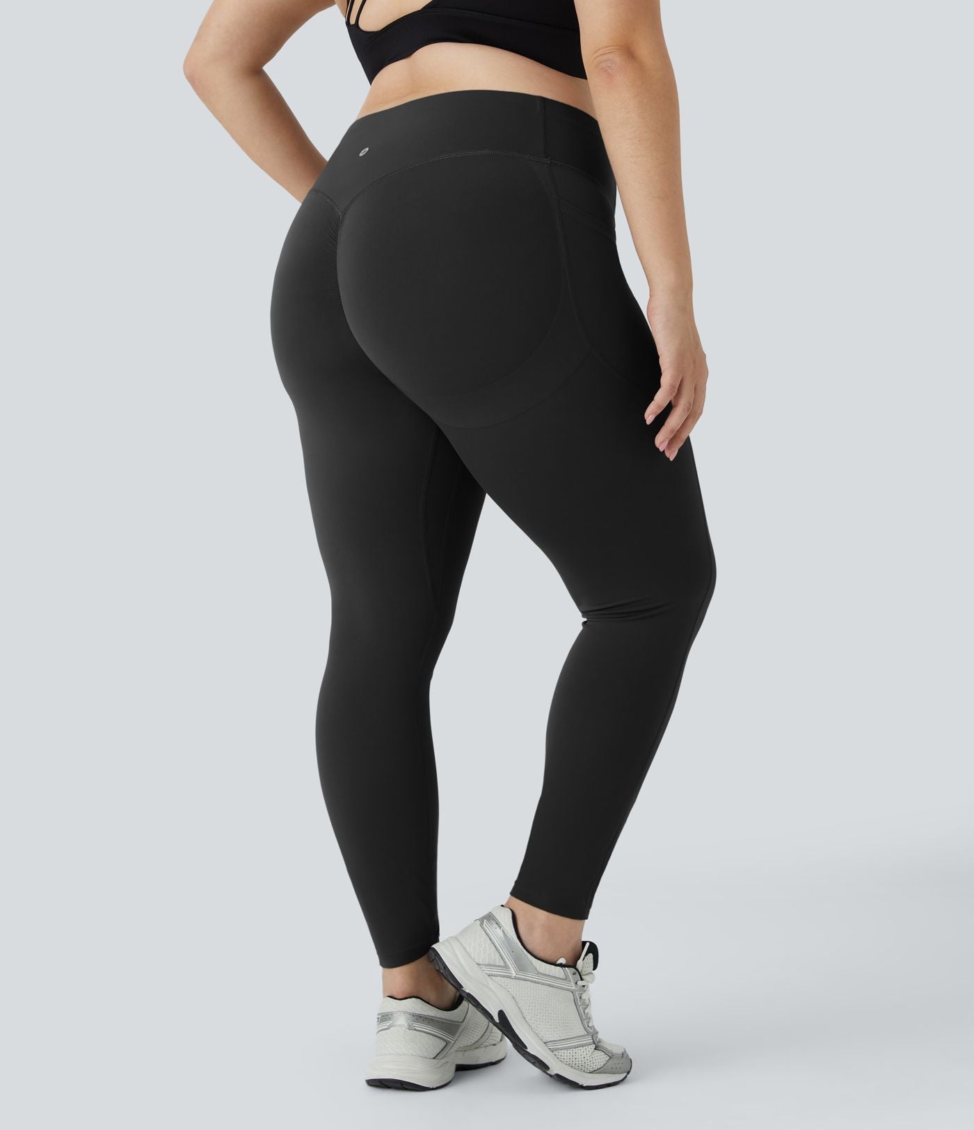 Legging d'entraînement gainant galbant taille haute grande taille avec effet scrunch et poches Halara UltraSculpt™