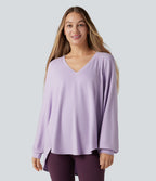 Sweat-shirt col V manches longues ourlet asymétrique
