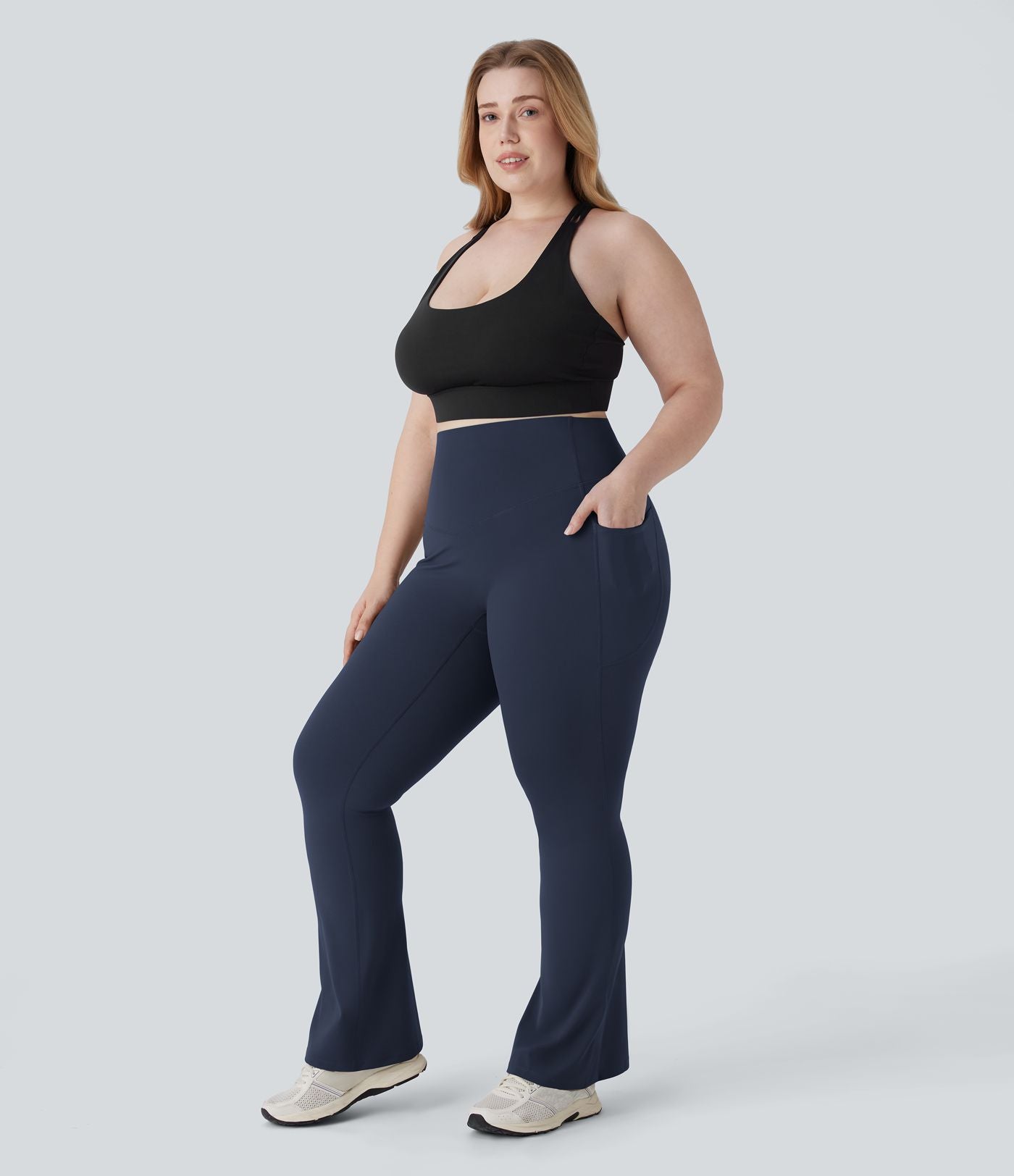 Pantalon de yoga à coupe bootcut gainant taille haute grande taille avec poches Halara UltraSculpt™