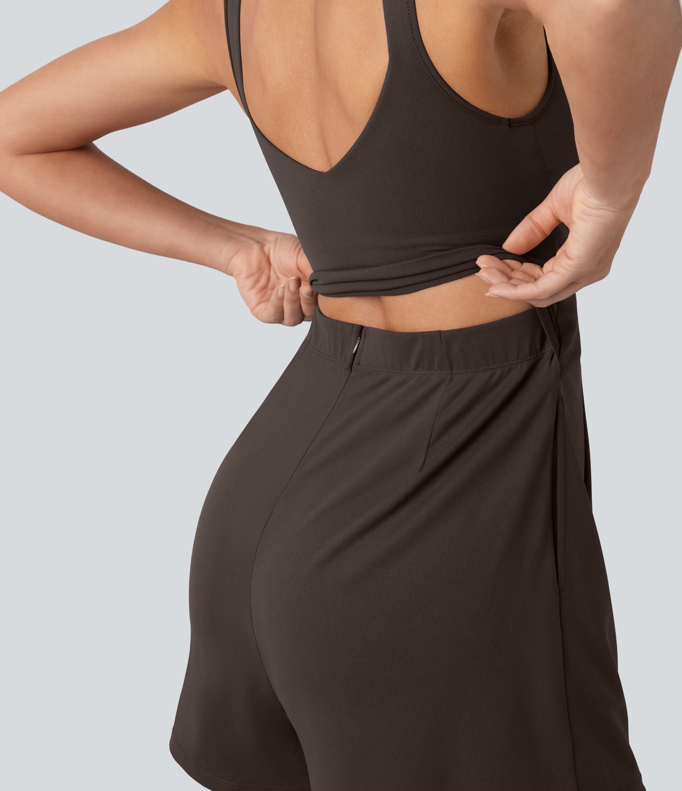 Combinaison décontractée à col en V avec soutien-gorge intégré et poches - Édition Easy Peasy